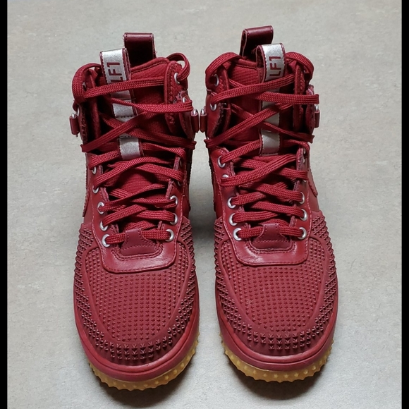 nike duckboot red